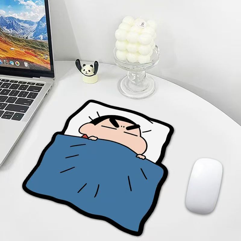 大人気のかわいいクレヨンしんちゃんマウスパッド、ゴム製滑り止 - Office Furniture Table のレビューと価格